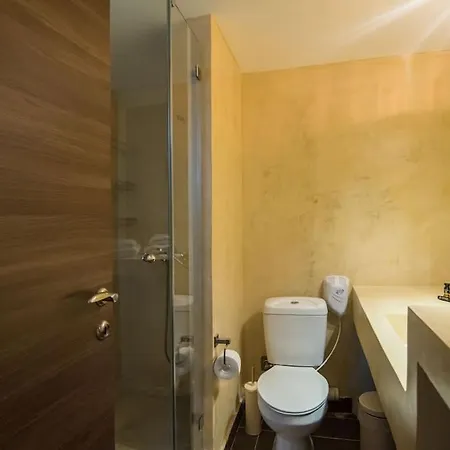 Modern, Stylish Maisonette Apartment Itea